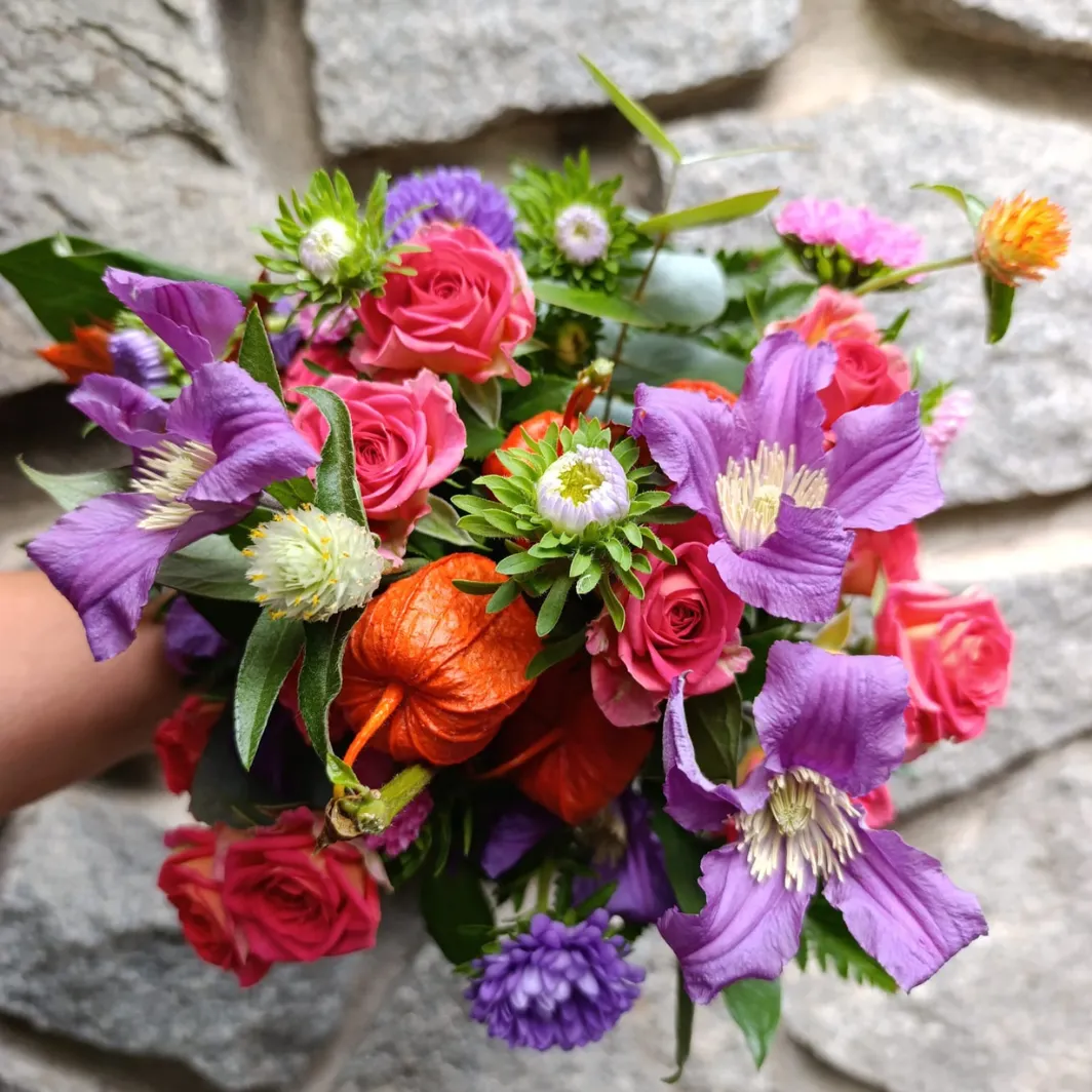 Compositions florales prêtes à offrir